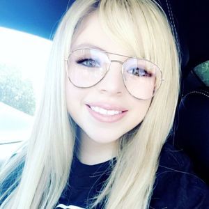 Meet your Posher, Lizette